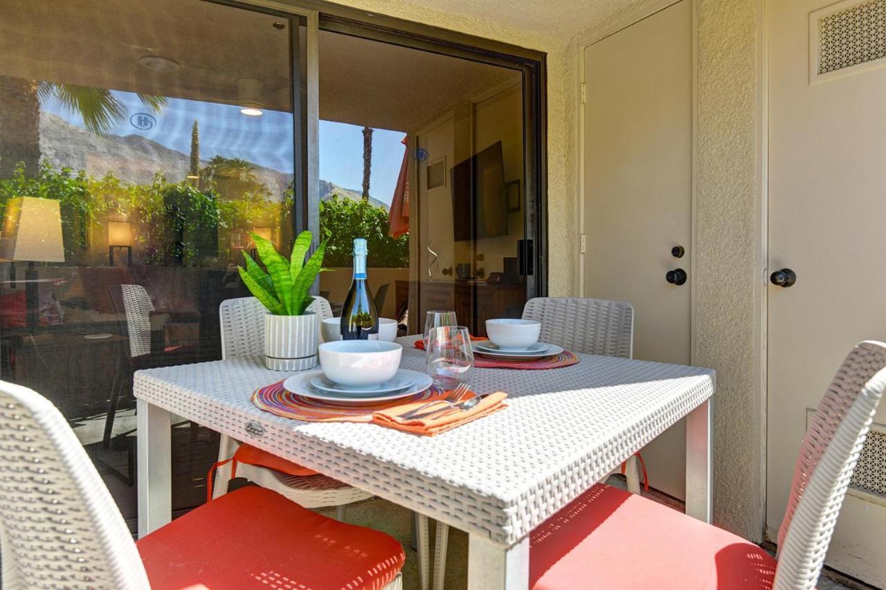 Modern Plaza Villas Oasis 棕榈泉 外观 照片