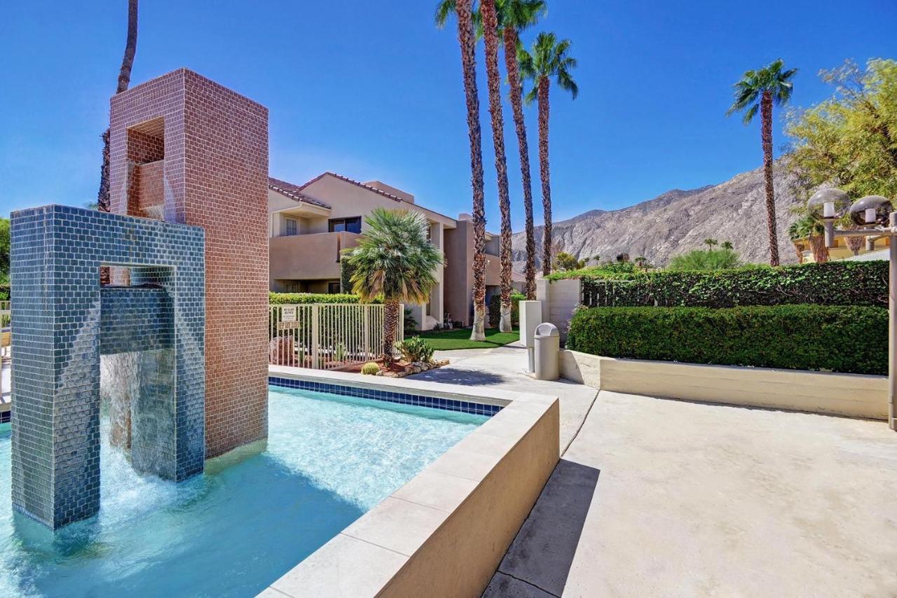 Modern Plaza Villas Oasis 棕榈泉 外观 照片